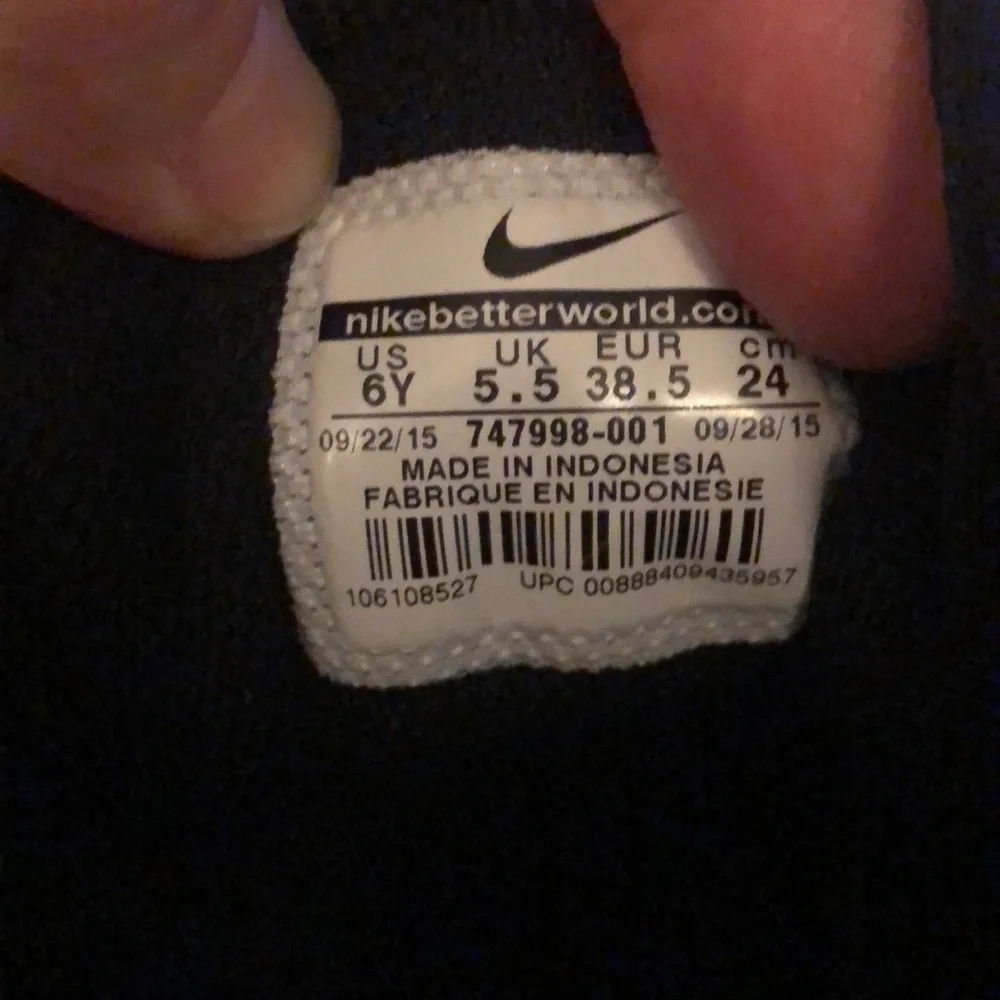 Nike super clean